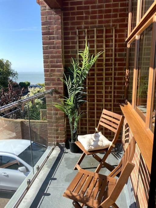Stylish Contemporary Seaside Holiday Home With 5 Bedrooms, Sea View, Parking And Ev Point Herne Bay Εξωτερικό φωτογραφία